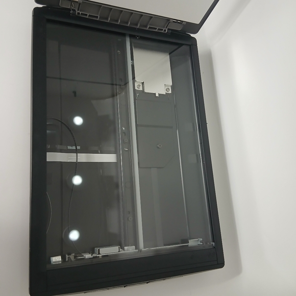 Canon Gray Flatbed Scanner Lide210 - Picture 10 of 14